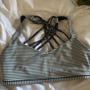Lululemon sports bra